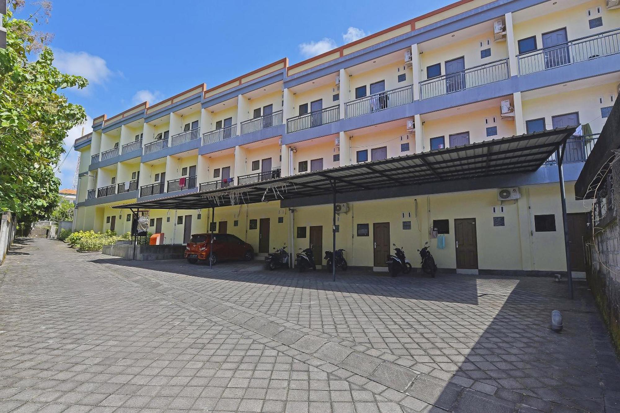 Oyo Life 90675 Ld Residence Ungasan Buitenkant foto